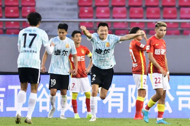 0-2输给柏林联是鲍姆加特下课的导火索。